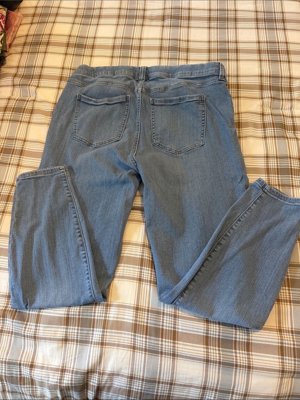Liverpool Women's Skinny Jeans in Light Blue Wash - Picture 3 of 3